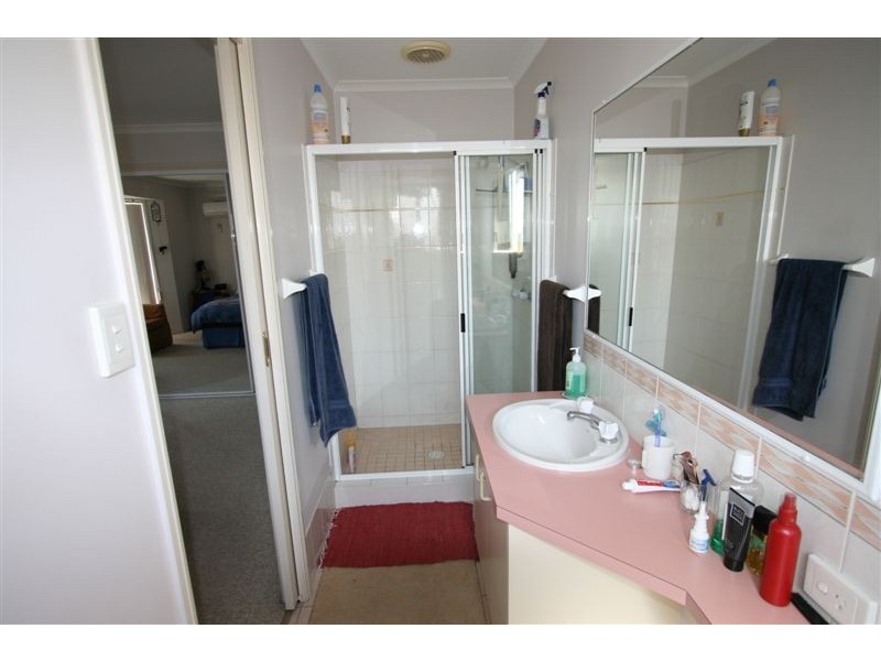 76 Jasmin Dr, Bongaree QLD 4507