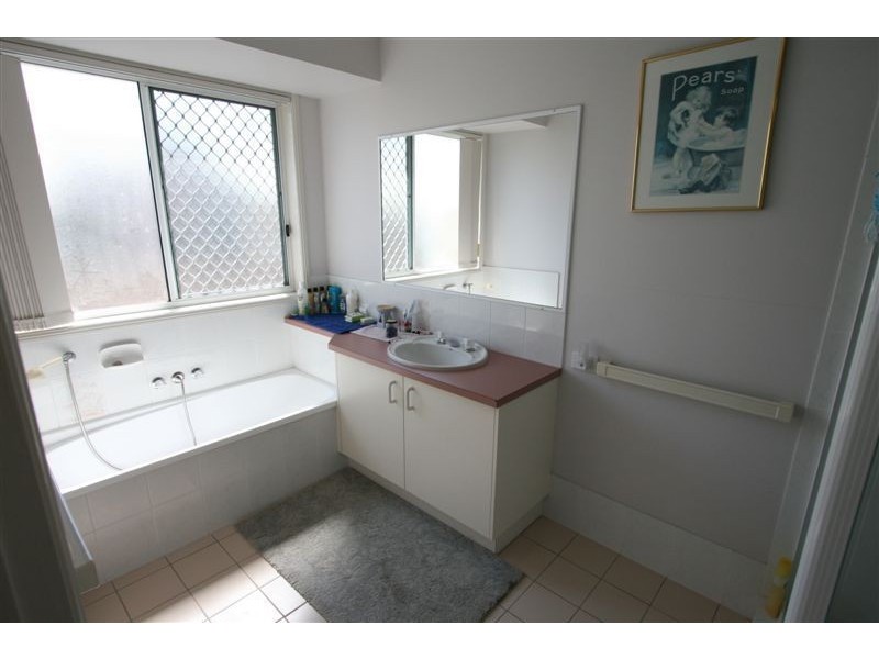 76 Jasmin Dr, Bongaree QLD 4507