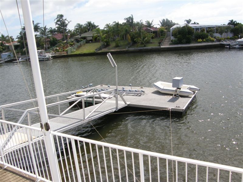 40 Hoya Crescent, Bongaree QLD 4507