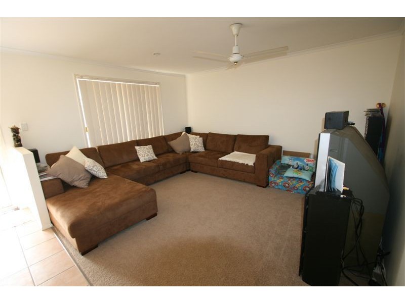 3 Coogee Place, Sandstone Point QLD 4511