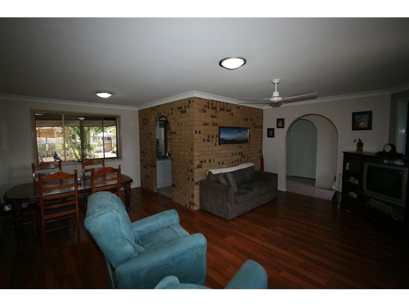 Sandstone Point QLD 4511