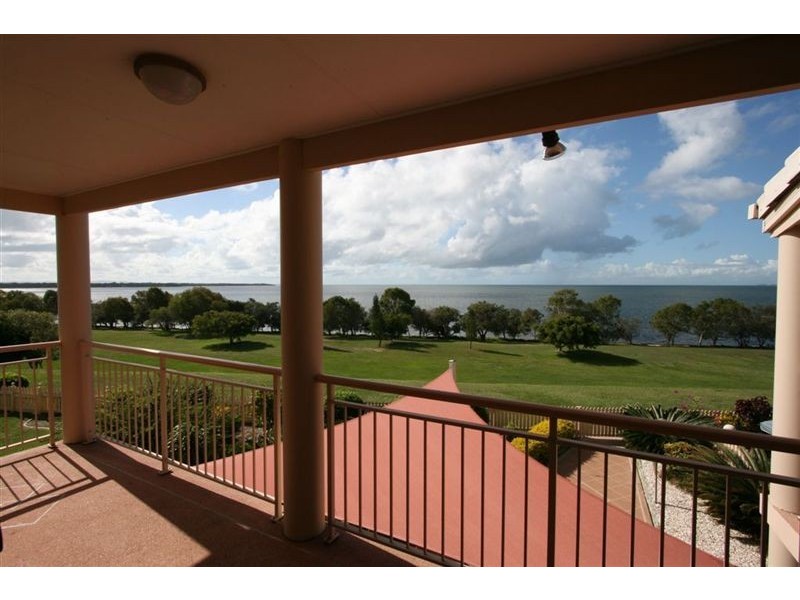 Sandstone Point QLD 4511