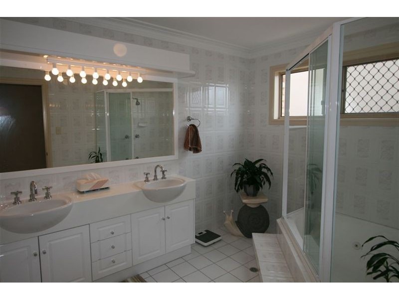 Sandstone Point QLD 4511