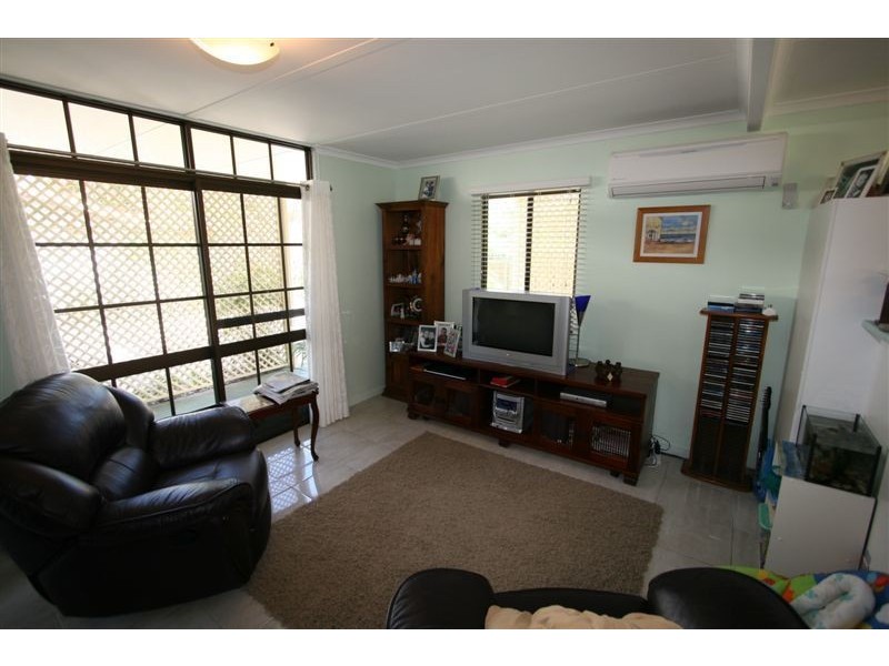 43 Spowers Street, Bongaree QLD 4507