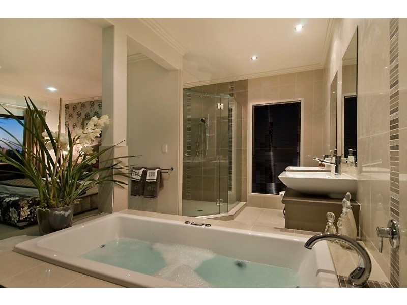 5 Dunebean Drive, Banksia Beach QLD 4507