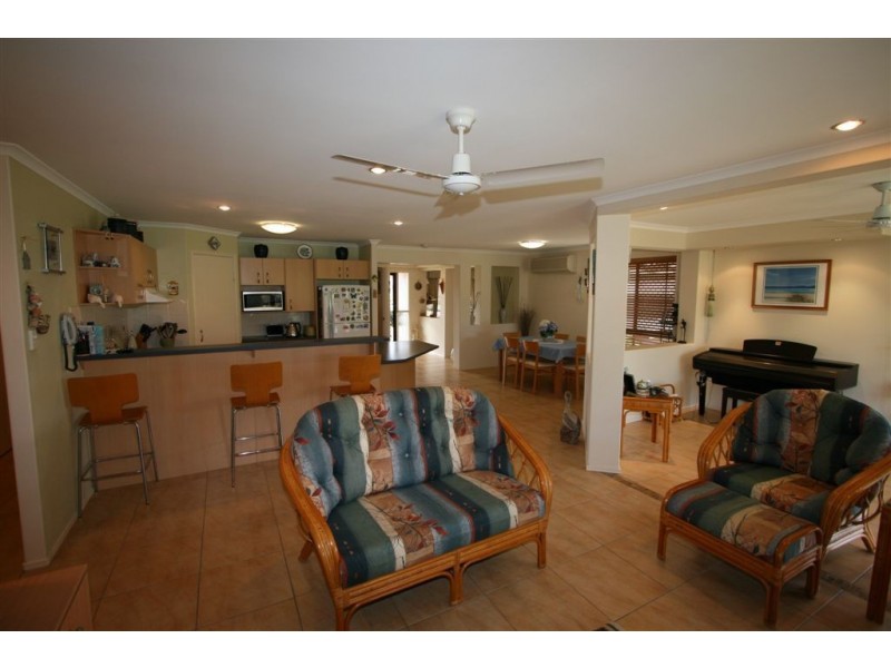 Sandstone Point QLD 4511