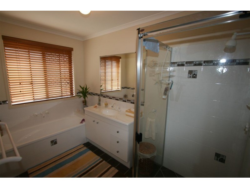 Sandstone Point QLD 4511