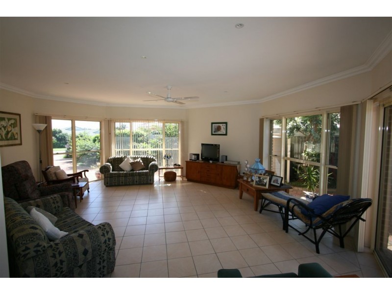 Sandstone Point QLD 4511