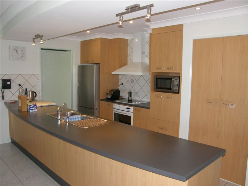 Sandstone Point QLD 4511