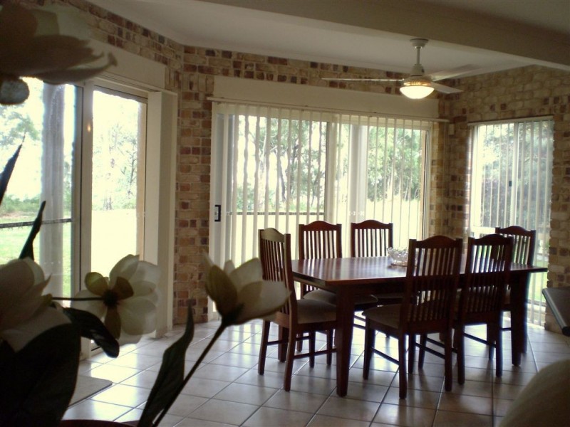 28 Ardel Place, Sandstone Point QLD 4511