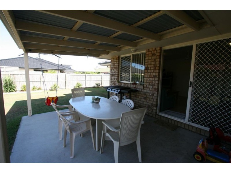 Sandstone Point QLD 4511