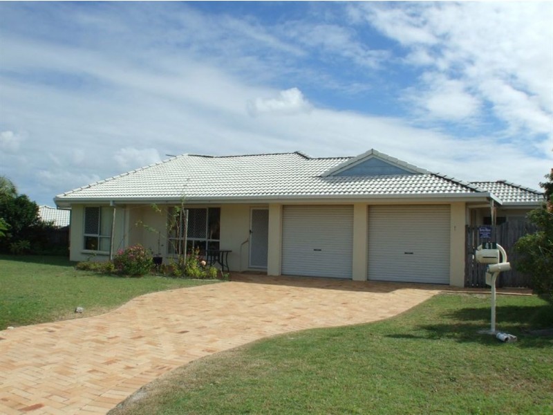 41 Dianthus Street, Banksia Beach QLD 4507