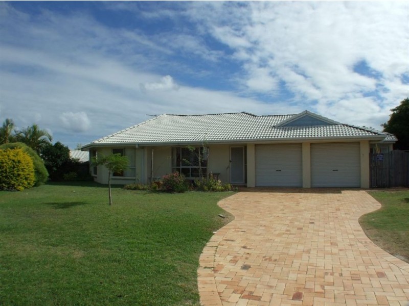 41 Dianthus Street, Banksia Beach QLD 4507