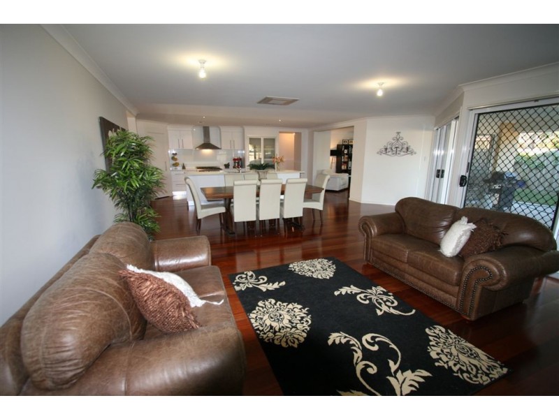 Sandstone Point QLD 4511