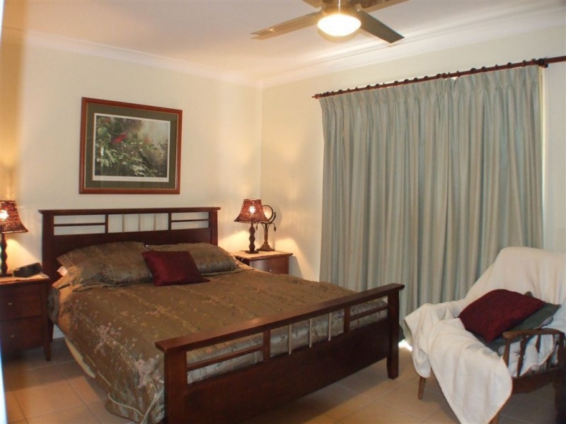 26 Dianthus Avenue, Banksia Beach QLD 4507