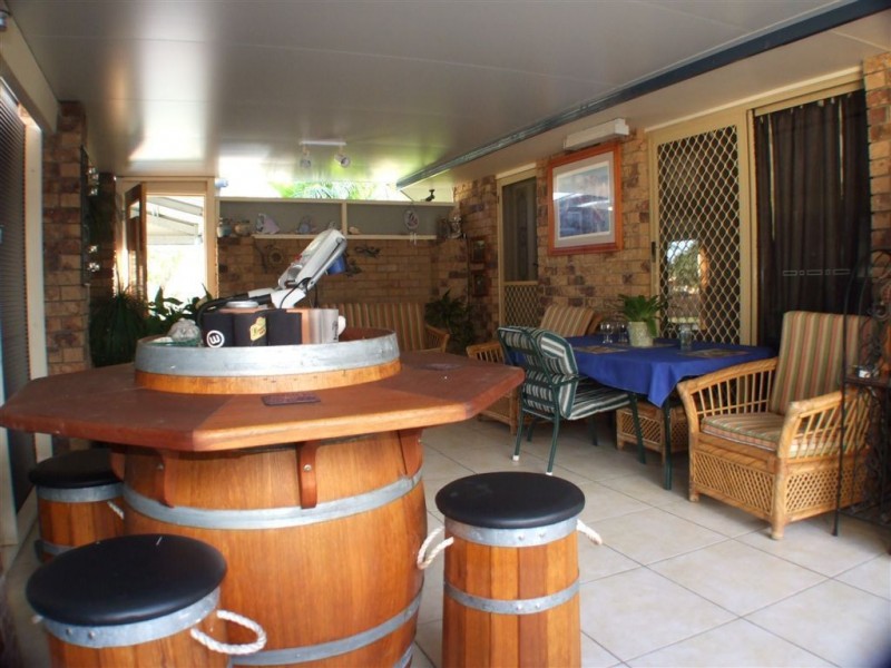 26 Dianthus Avenue, Banksia Beach QLD 4507