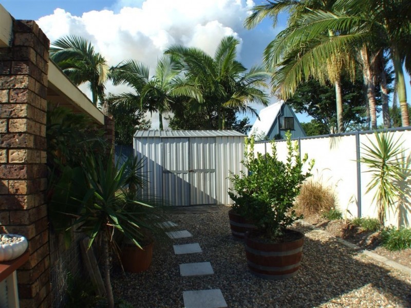 26 Dianthus Avenue, Banksia Beach QLD 4507