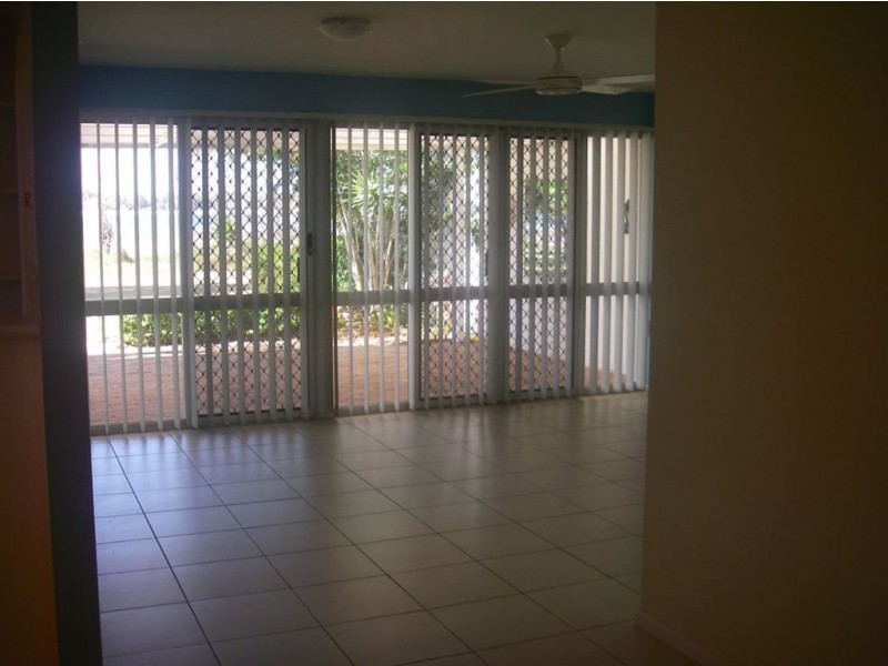 Sandstone Point QLD 4511