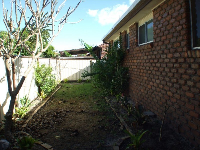 2/16 Frederick Street, Banksia Beach QLD 4507