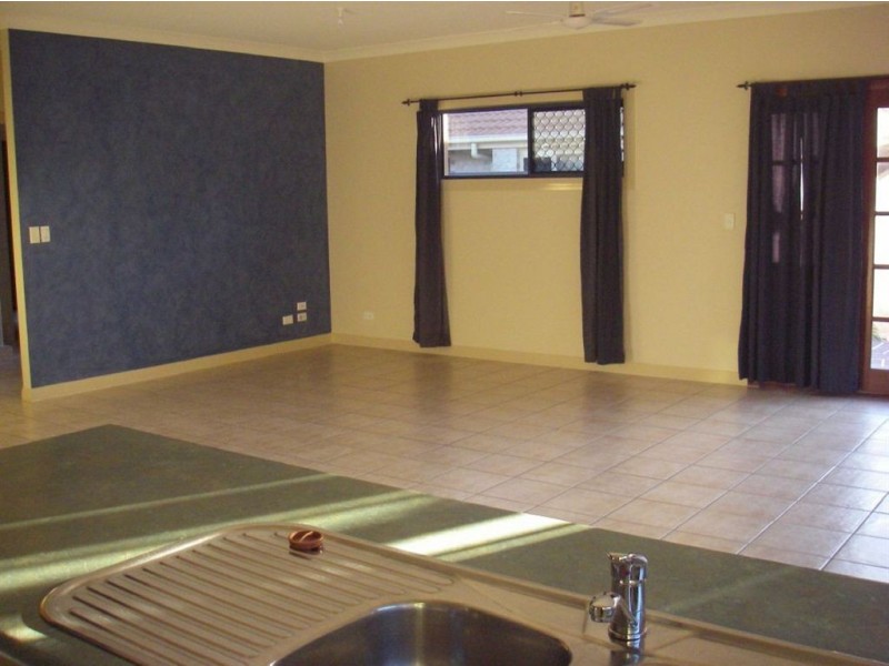 Sandstone Point QLD 4511