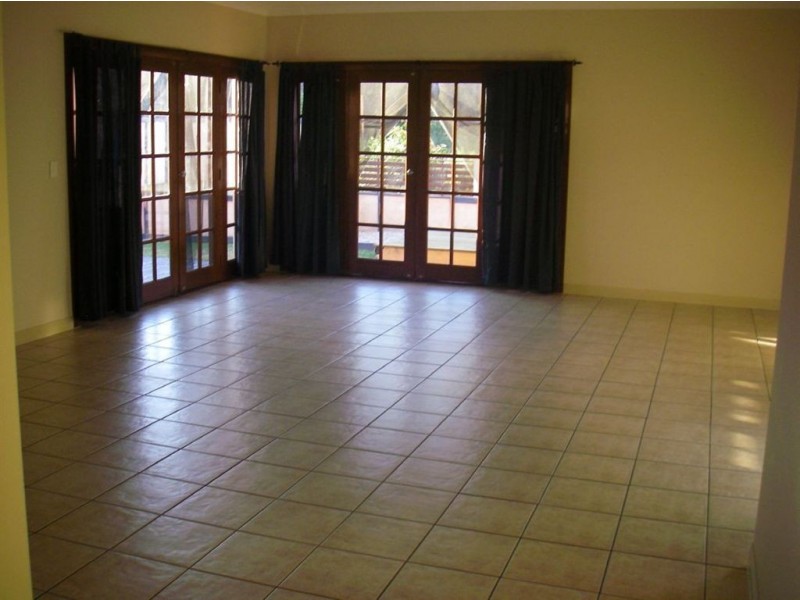 Sandstone Point QLD 4511