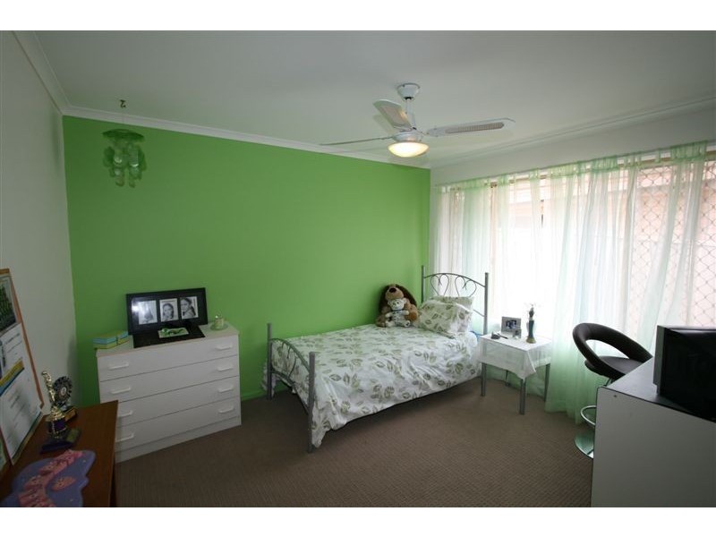 2 Dylan Court, Sandstone Point QLD 4511