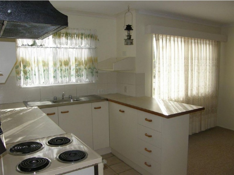 8 Karee Drive, Bellara QLD 4507