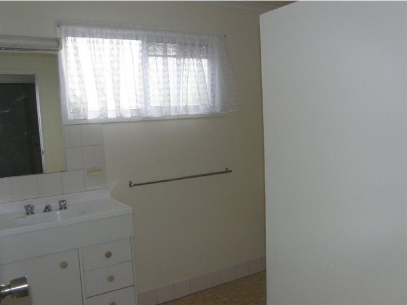 8 Karee Drive, Bellara QLD 4507