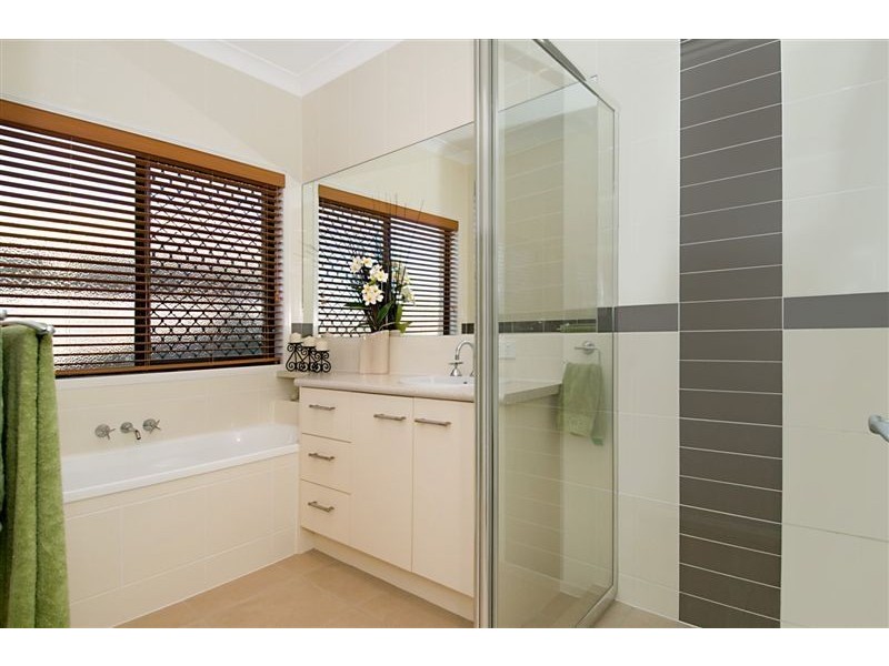 20 Sandheath Place, Ningi QLD 4511