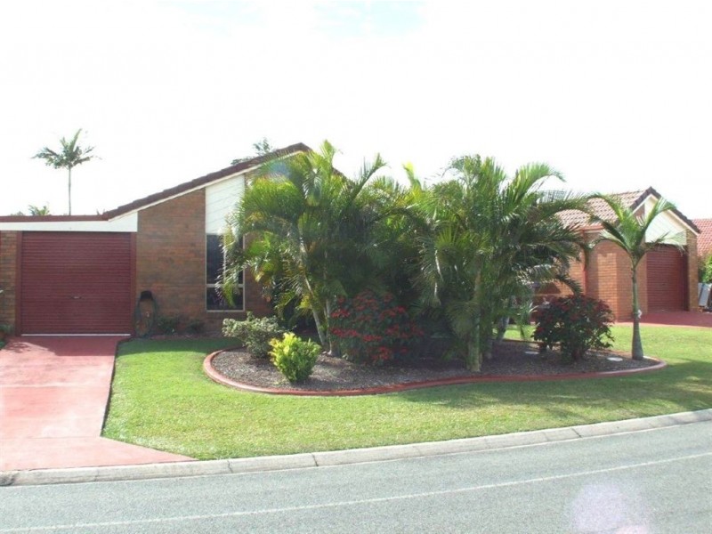 22 Lachlan Crescent, Sandstone Point QLD 4511