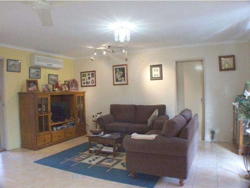 22 Lachlan Crescent, Sandstone Point QLD 4511