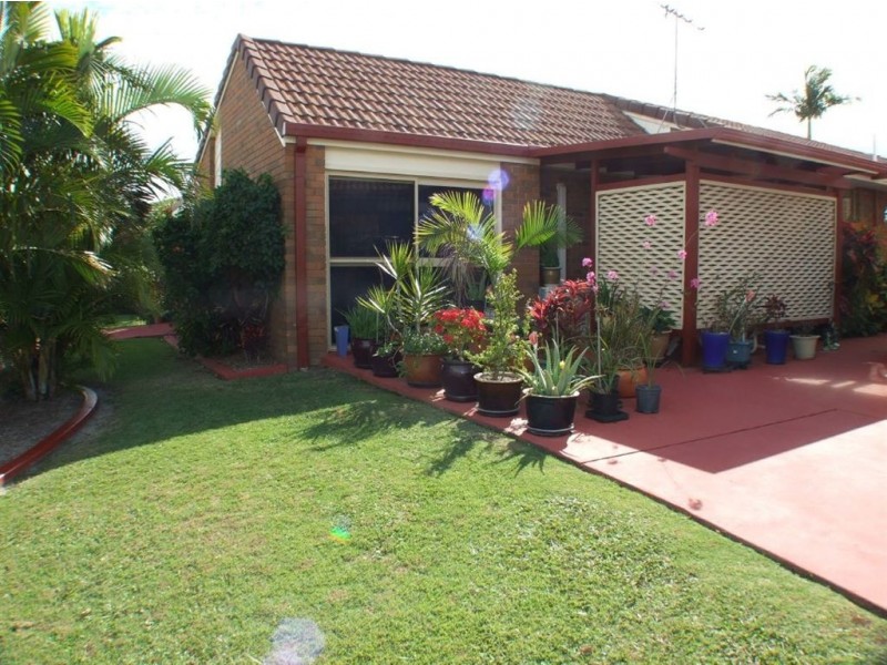 22 Lachlan Crescent, Sandstone Point QLD 4511