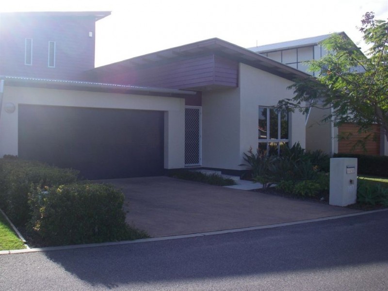 Sandstone Point QLD 4511
