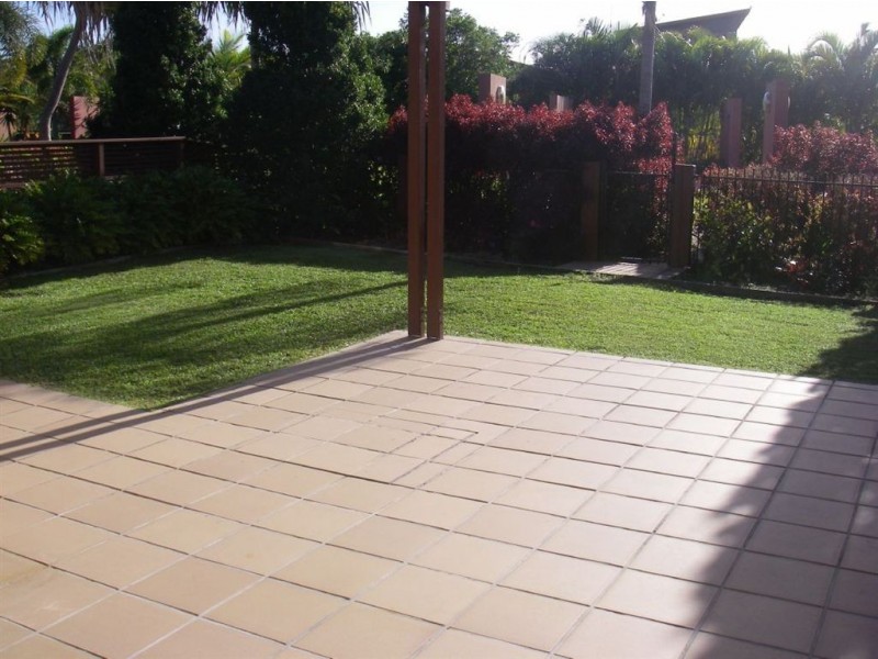 Sandstone Point QLD 4511