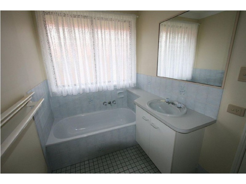 12 Burrawong Avenue, Bongaree QLD 4507