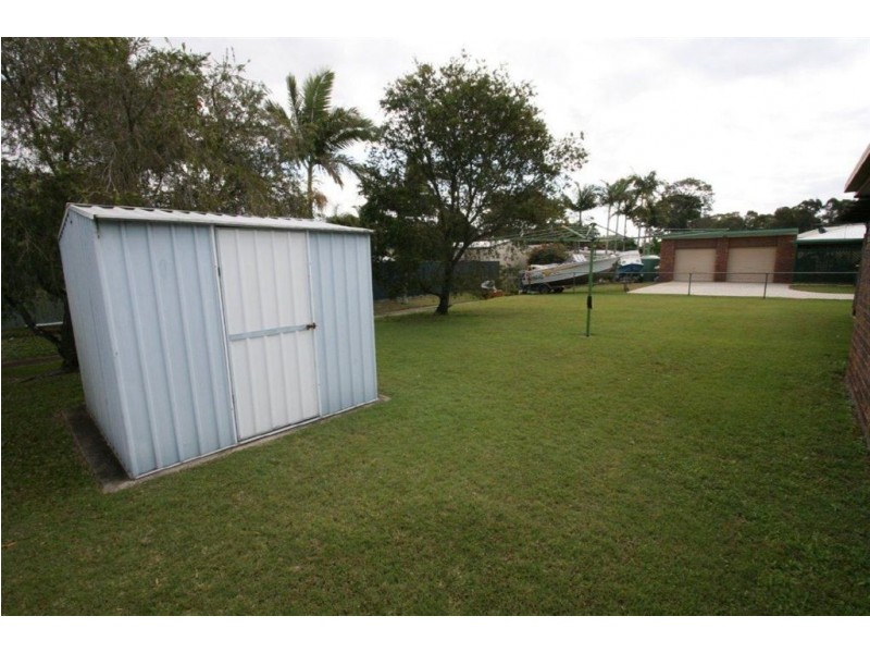 12 Burrawong Avenue, Bongaree QLD 4507