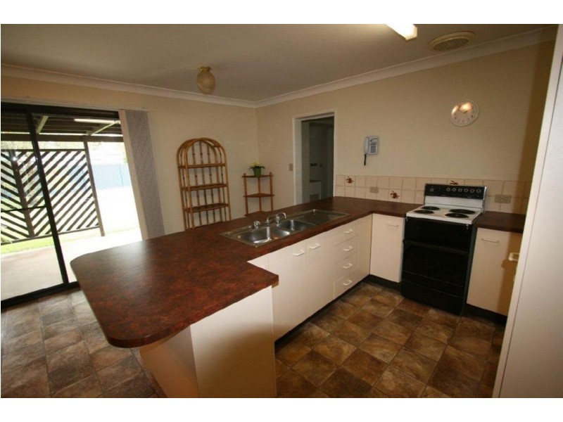 12 Burrawong Avenue, Bongaree QLD 4507