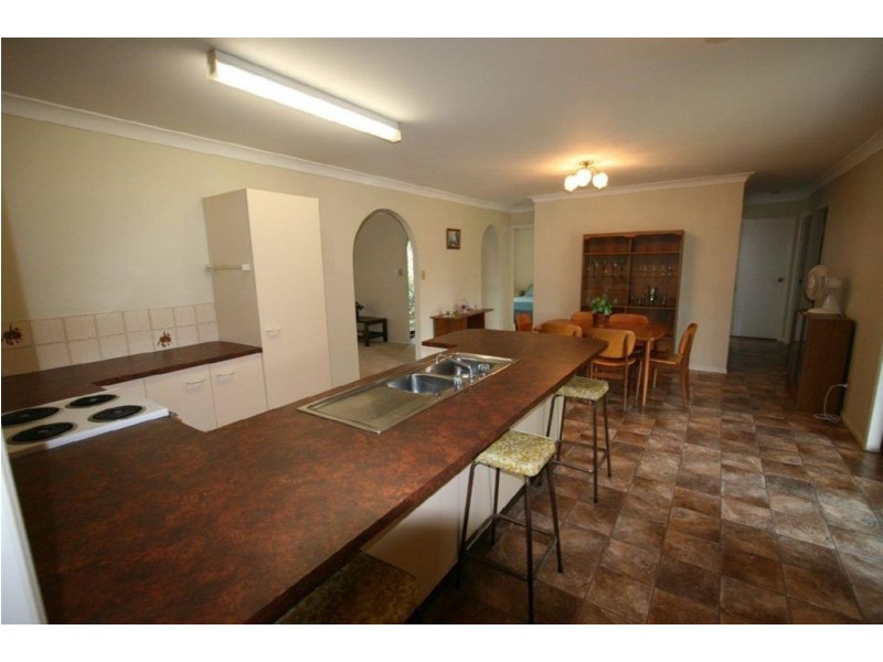 12 Burrawong Avenue, Bongaree QLD 4507