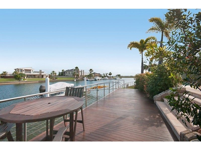 60 Raptor Parade, Bribie Island QLD 4507