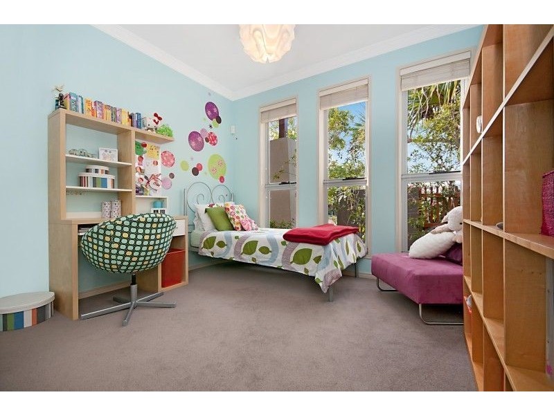 60 Raptor Parade, Bribie Island QLD 4507