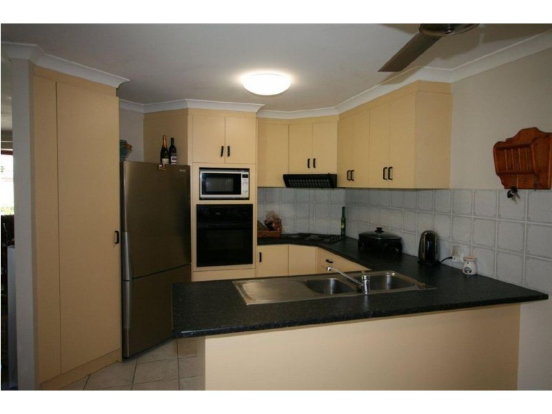 40 Perch Cct, Sandstone Point QLD 4511