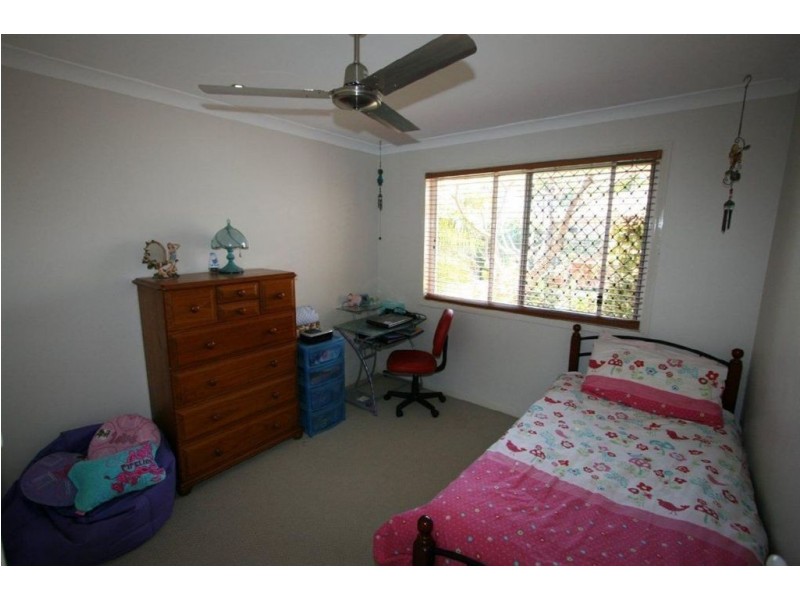 40 Perch Cct, Sandstone Point QLD 4511