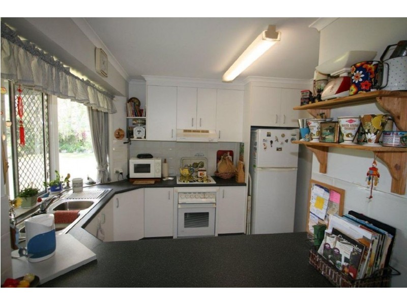 Sandstone Point QLD 4511