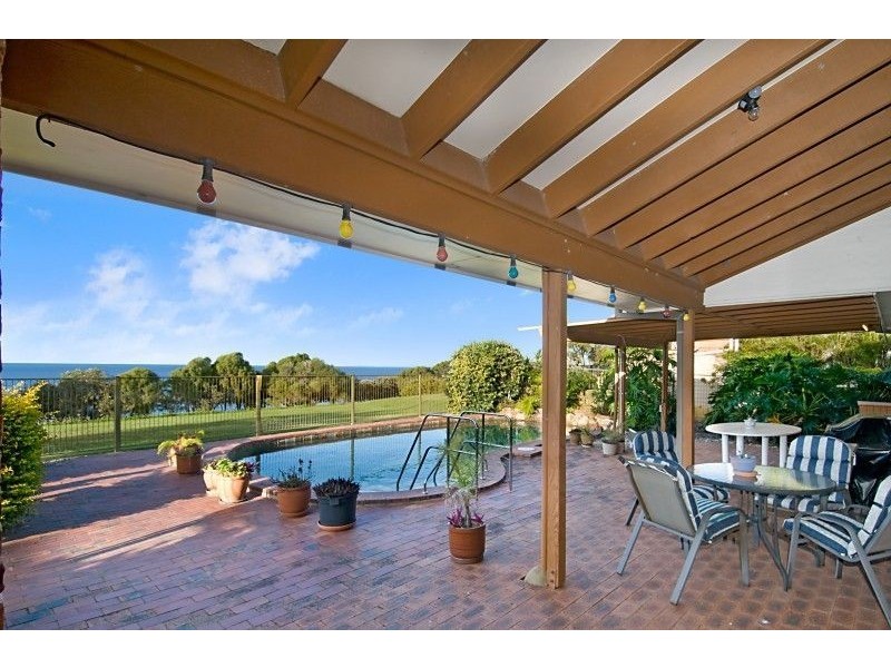 Sandstone Point QLD 4511