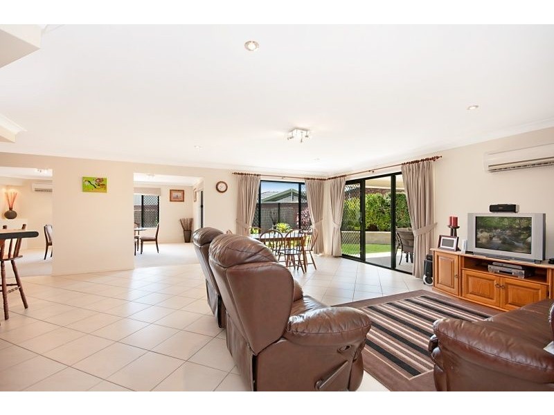 Sandstone Point QLD 4511