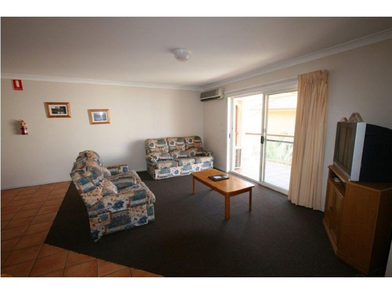 19/23 Sylvan Beach Esp, Bellara QLD 4507