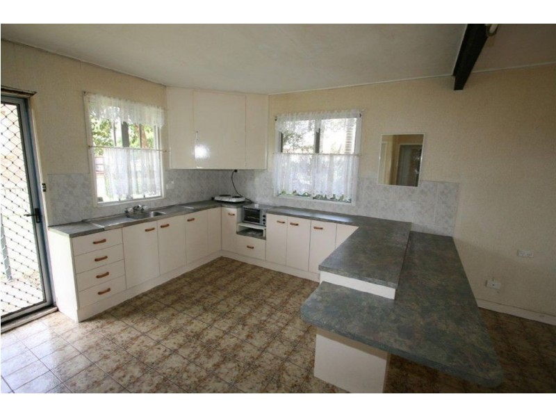 23 Penguin Street, Bongaree QLD 4507