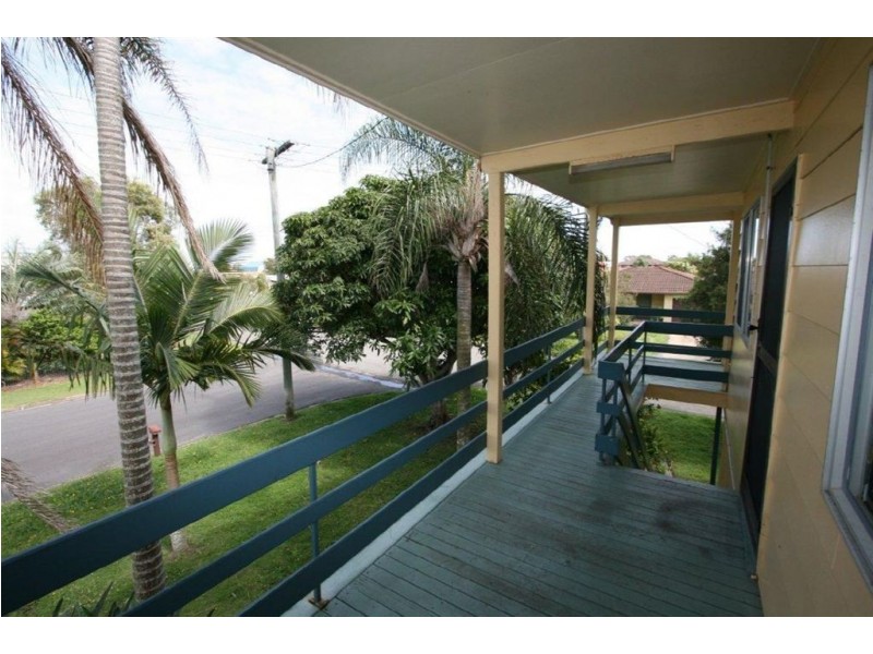 23 Penguin Street, Bongaree QLD 4507