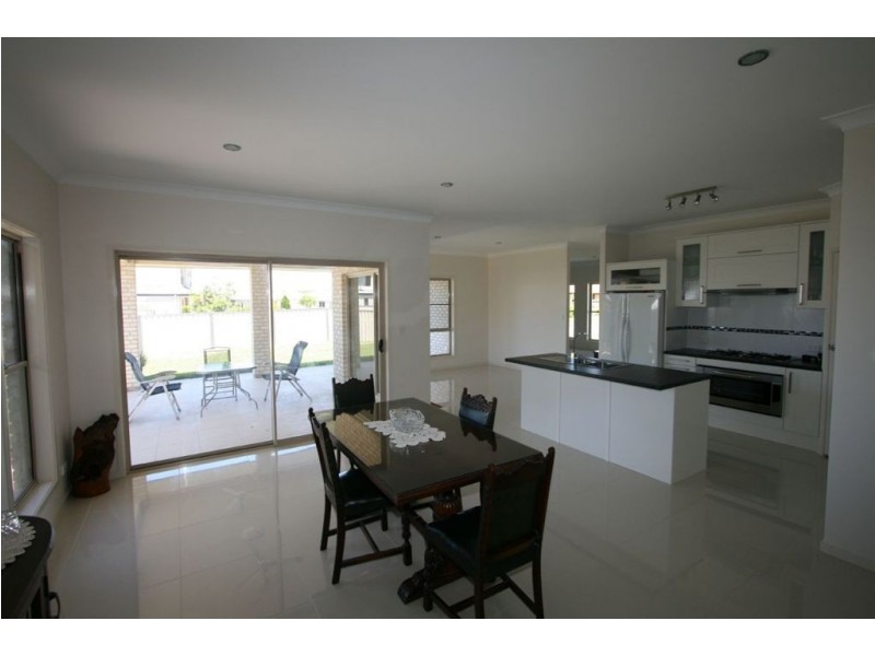 Sandstone Point QLD 4511