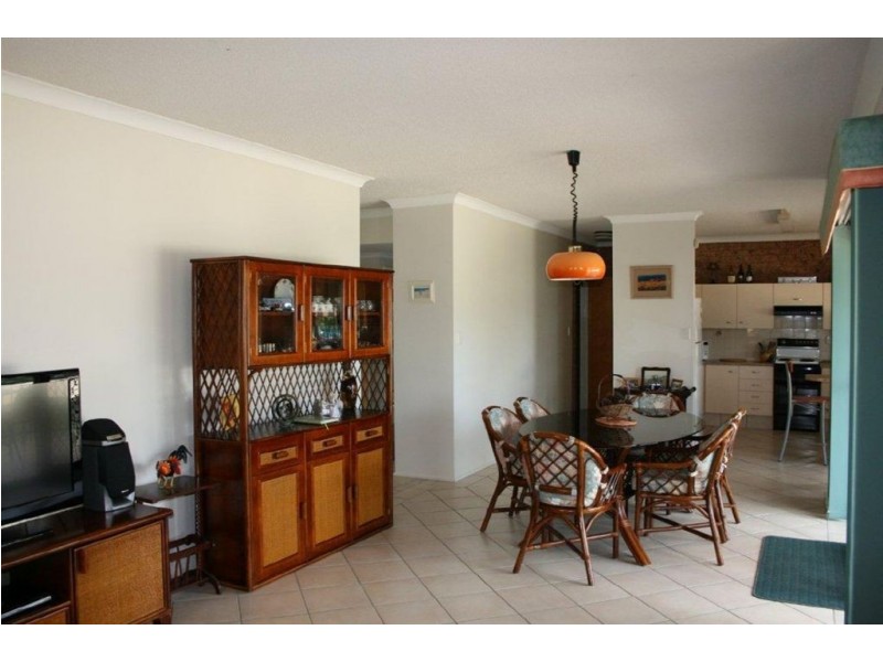 2/27 Solander, Banksia Beach QLD 4507